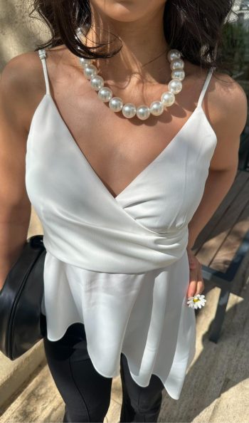 luna-asimetrik-kesim-saten-bluz-inci-beyazi